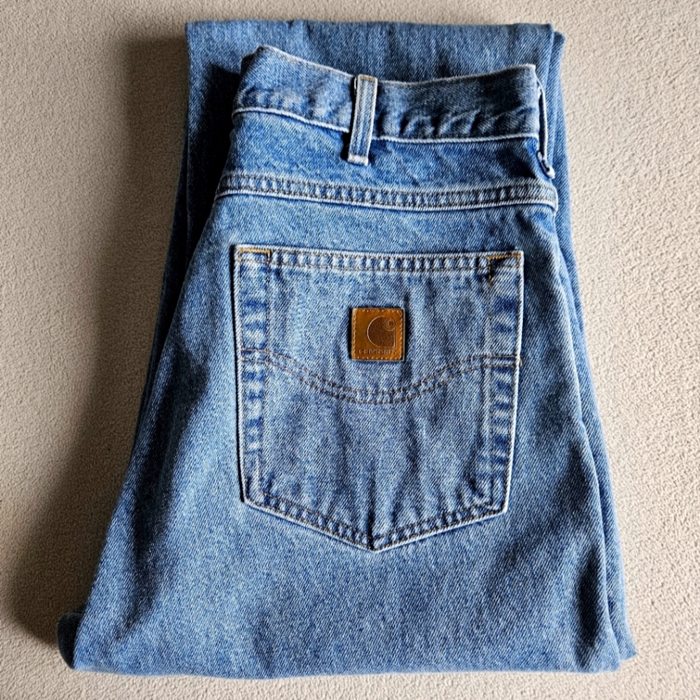 Relaxed Fit Tapered Leg Jean Size 32/36 SOLD